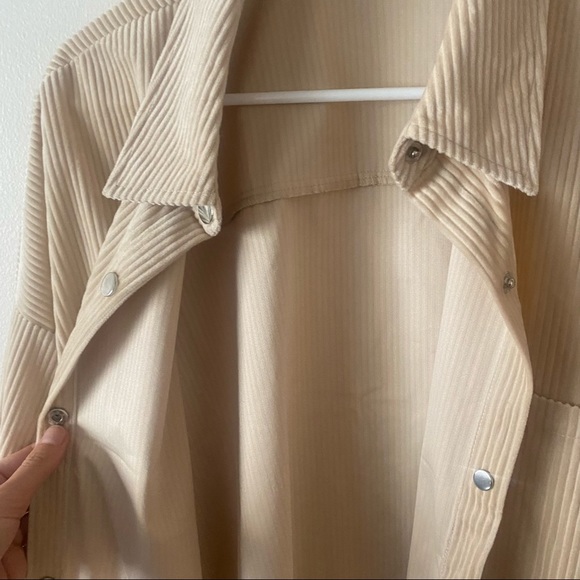 Corduroy button up blouse - Picture 7 of 8